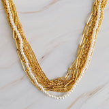 Collar de perlas con múltiples cadenas