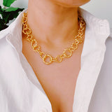 Collar de cadena ingeniosamente enlazado