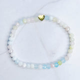 Preciosa pulsera elástica con cuentas de piedra