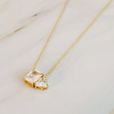 Collier brille à côté de toi