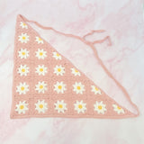 Bandana au crochet marguerite rétro