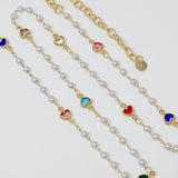 Precioso collar de cadena con perlas y minicorazones