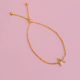 Pulsera con inicial brillante y delicada