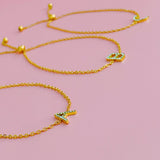Pulsera con inicial brillante y delicada