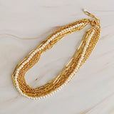 Collar de perlas con múltiples cadenas