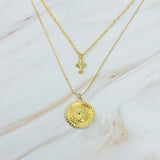Collar a capas con cruz y monedas