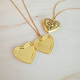 Collier avec médaillon ouvert et initiale en forme de cœur nostalgique