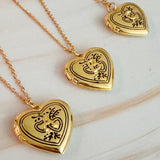 Collier avec médaillon ouvert et initiale en forme de cœur nostalgique