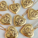 Collier avec médaillon ouvert et initiale en forme de cœur nostalgique