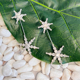 Pendientes llamativos con forma de estrella doble
