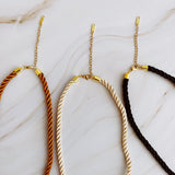 Collier de perles baroques en corde de satin