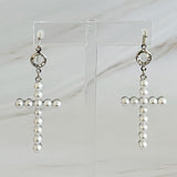 Pendientes colgantes con cruz de perlas