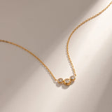 Collar Minimalista de Tres Piedras