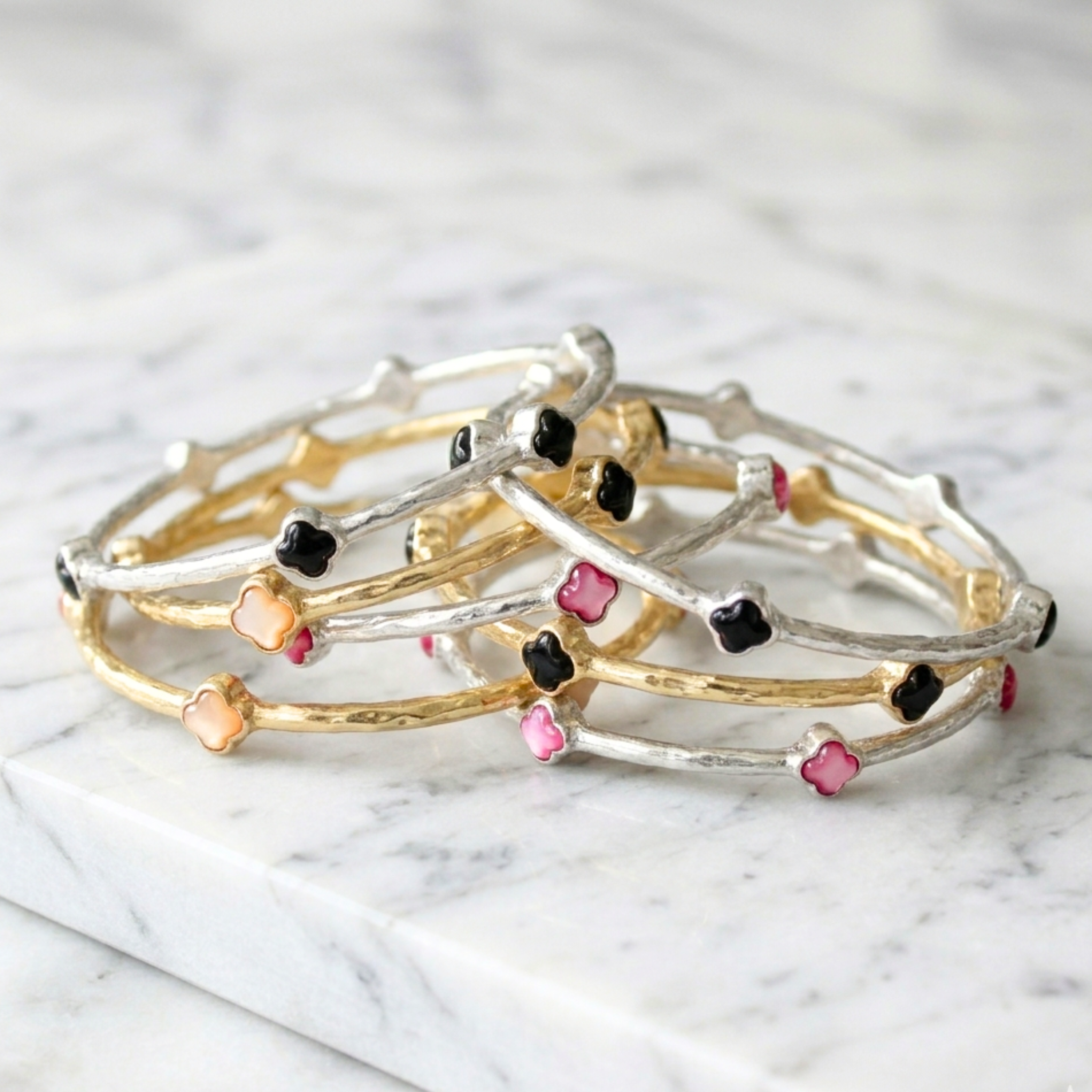 Color Clover Hammered Texture Stackable Bangle Set of 2