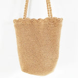Tote de punto con borde festoneado