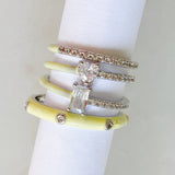 Juego de 4 anillos con glamour pastel