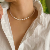 Collier ras du cou avec perles d'eau douce