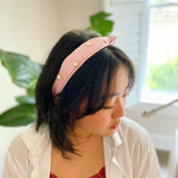Diadema con adornos de corazón de Liz
