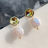 Boucles d'oreilles pendantes en perles de coquillage dorées