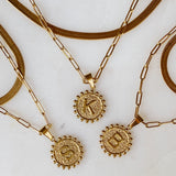 Collier initial à double chaîne