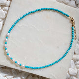 Collier ras du cou avec perles d'eau douce