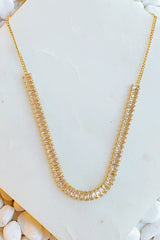 Collar con brillo y clase