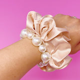 Ensemble chouchou en perles et satin