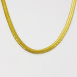 Collar de cadena estilo espiga con grapas