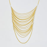 Collar con colgante de cadena arqueada