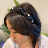 Diadema con adornos de corazón de Liz