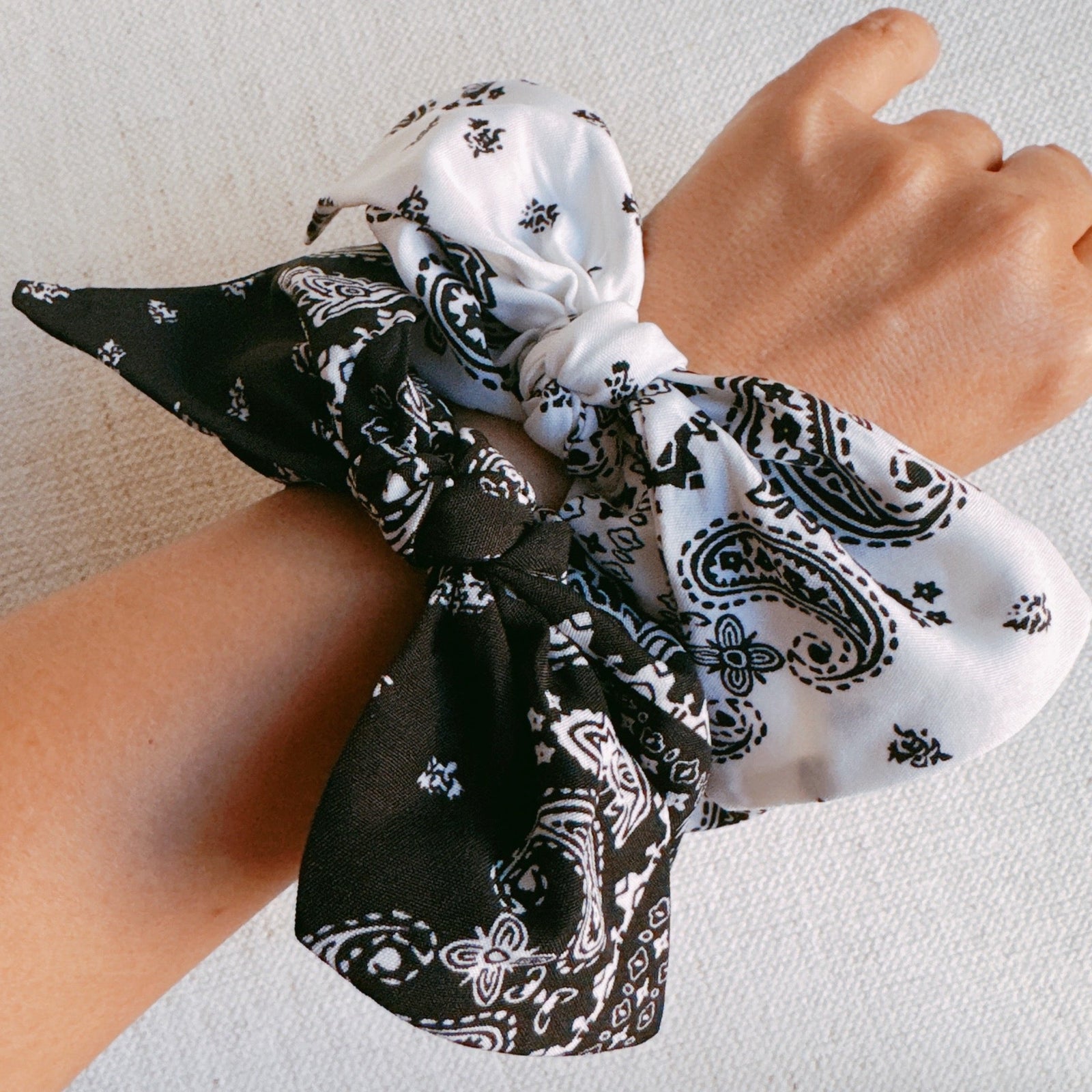 Bandana Tied Hair Scrunch – Ellisonyoung.com