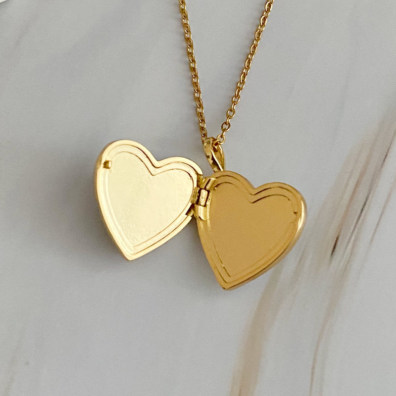 Shell Heart Locket Pendant Necklace