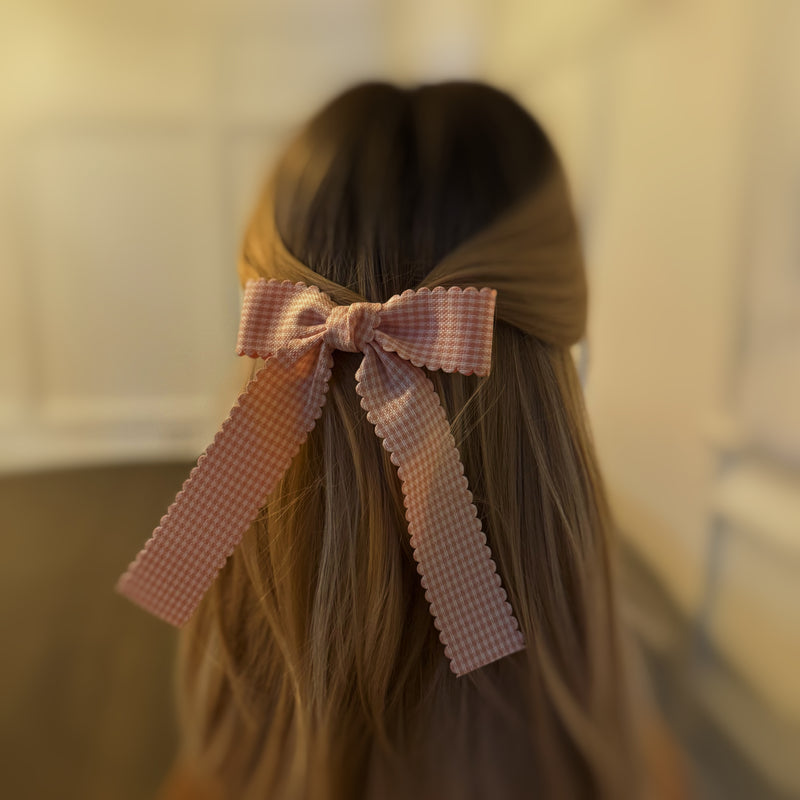 Precious Scallop Edged Bow Hair Clip Set Of 2