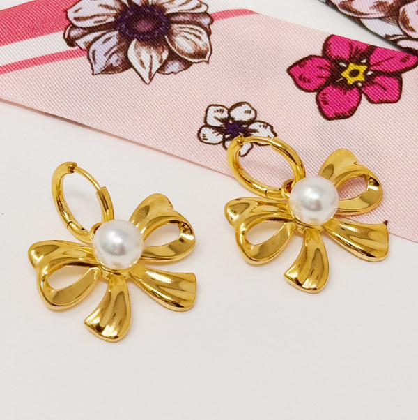 Perfect Bow And Pearl Earrings