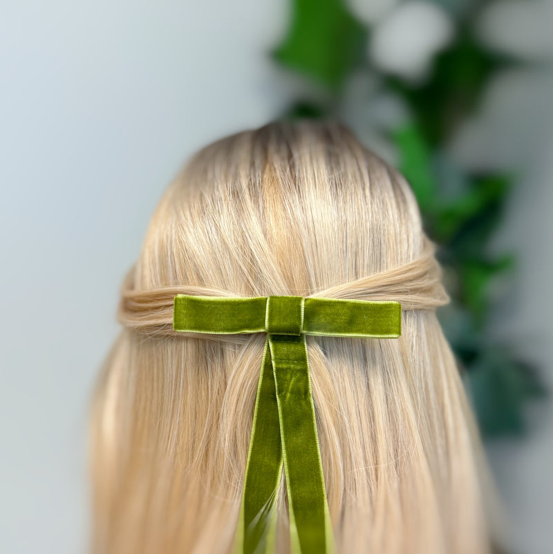 Long And Slim Velvet Bow Hair Clip Set Of 4