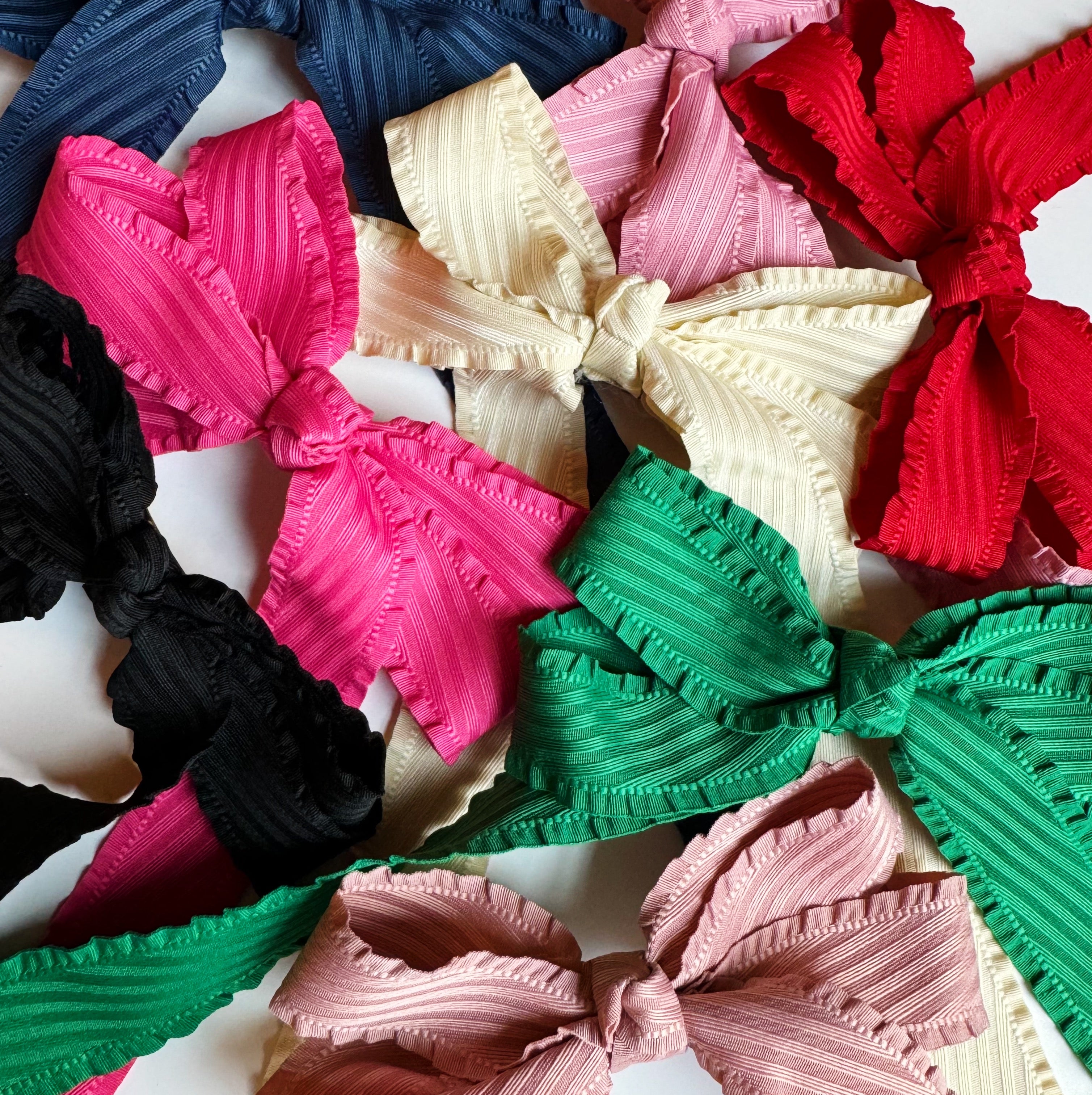 Doubled Frill Bow Hair Clip Set Of 2 – Ellisonyoung.com