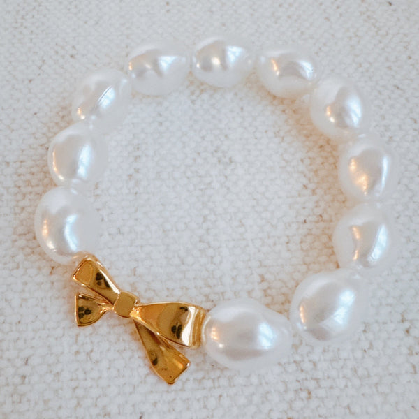 Golden-Bow-Pearls-Stretch-Bracelet