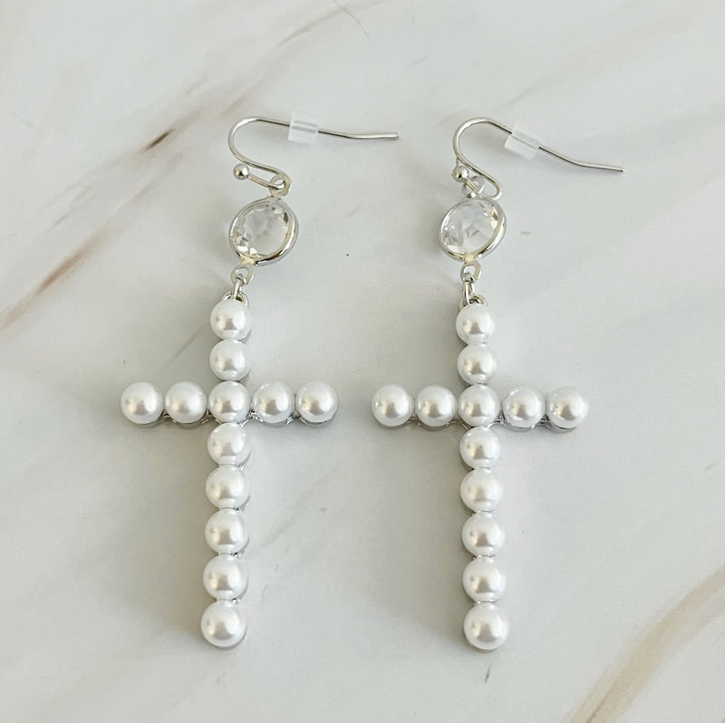 Boucles d'oreilles pendantes en forme de croix de perles