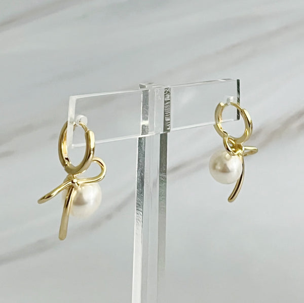 Bowed With Pearl Drop Earrings