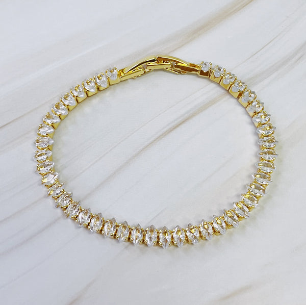 Pulsera de tenis brillante con talla marquesa