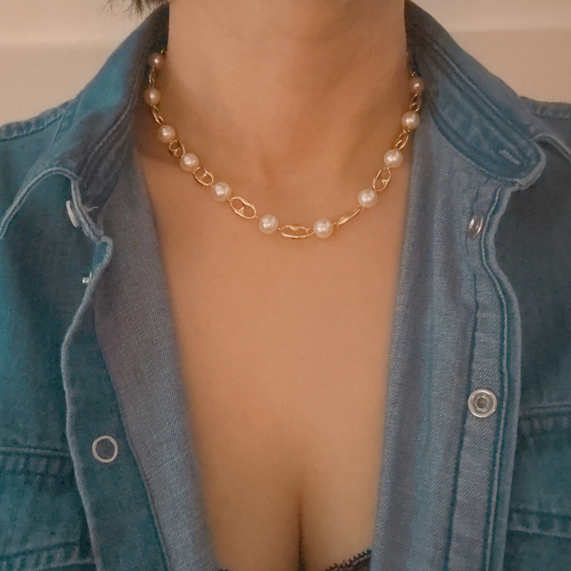 Nobles In Paris Pearl And Bit Necklace