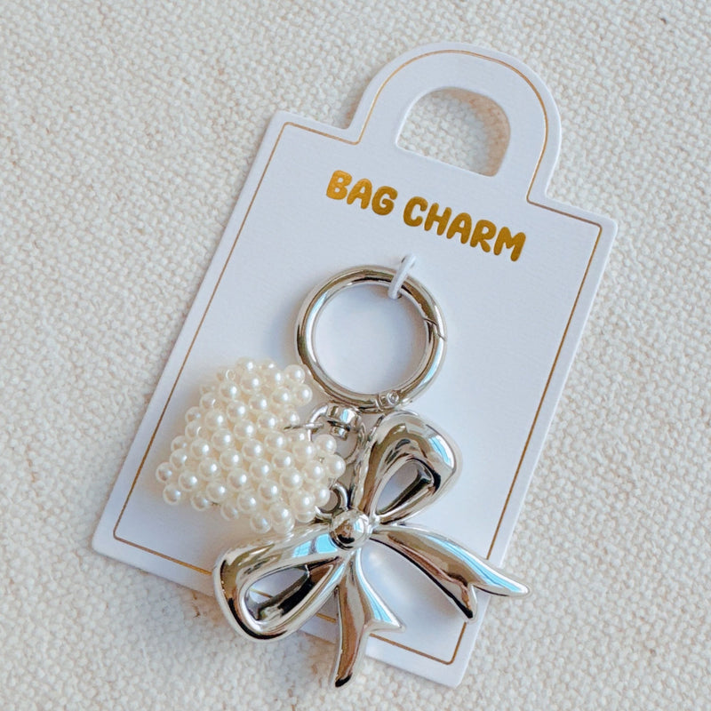 Knitted Pearl Heart Silver Bow Bag Charm