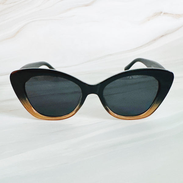 Ombre-Two-Toned-frame-with-Black-Lens-Sunglasses-Front-View