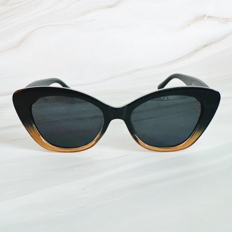 Ombre-Two-Toned-frame-with-Black-Lens-Sunglasses-Front-View