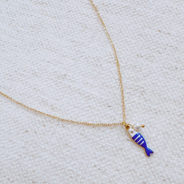 Brass necklace with red fish charm and pearl – cute nautical vibe