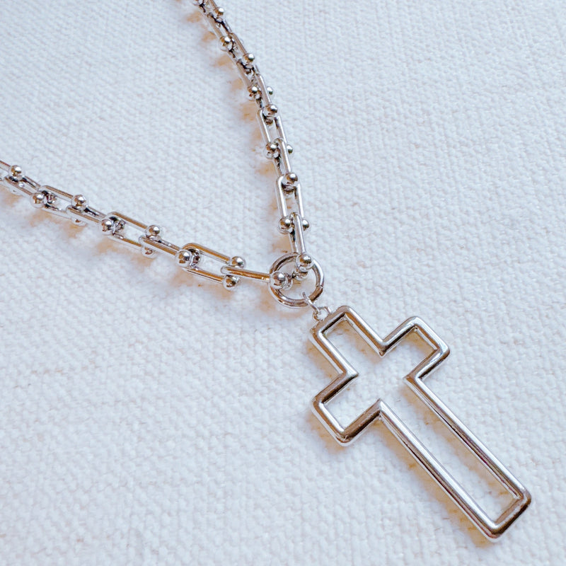 Stylish-Cross-Pendant-U-Chain-Necklace-In-Silver