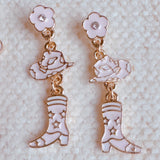 Yee-haw Boot Dangle Earrings
Western and Golden