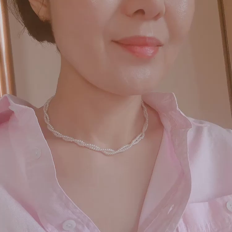Daily Dose Of Grace Twist Pearl Necklace