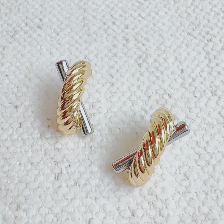 Lean On Two Tone Earrings