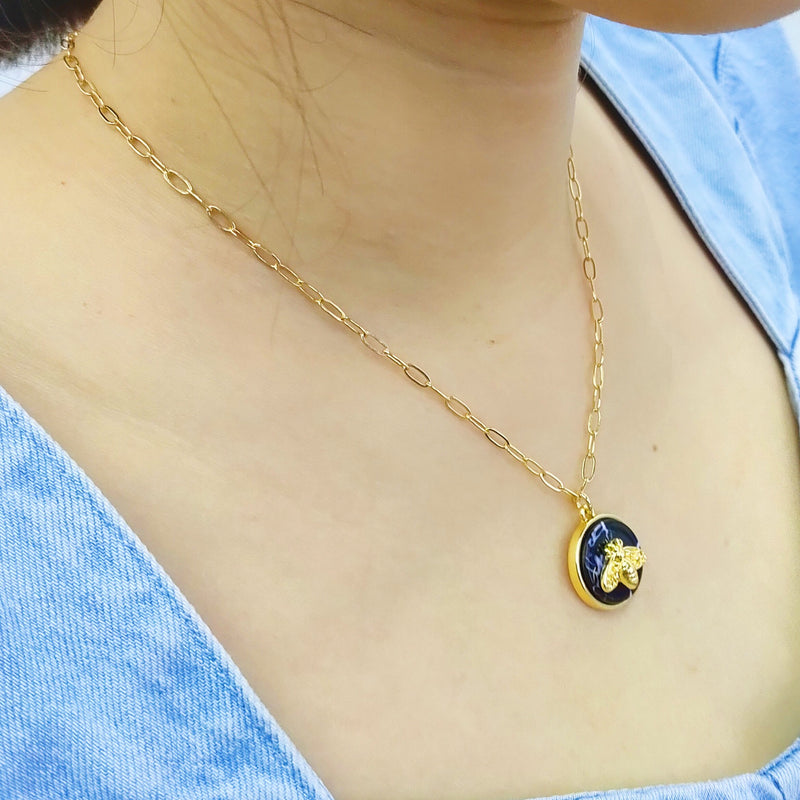 Bee On The Jewel Necklace